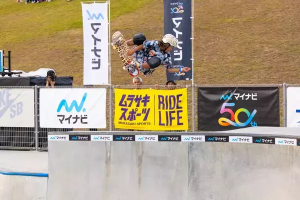 「10代の若手たちを抑えて優勝。笹岡が先駆者としての力を示す「第6回マイナビ日本スケートボード選手権大会」男子パーク種目」の画像