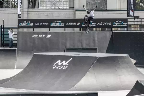 「全日本チャンピオンたちが圧巻の走り。男子エリートは中村輪夢が、女子エリートは内藤寧々が優勝 「マイナビJapan Cup第1戦」BMXフリースタイル パーク種目」の画像