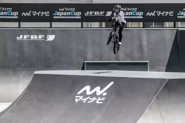 「全日本チャンピオンたちが圧巻の走り。男子エリートは中村輪夢が、女子エリートは内藤寧々が優勝 「マイナビJapan Cup第1戦」BMXフリースタイル パーク種目」の画像