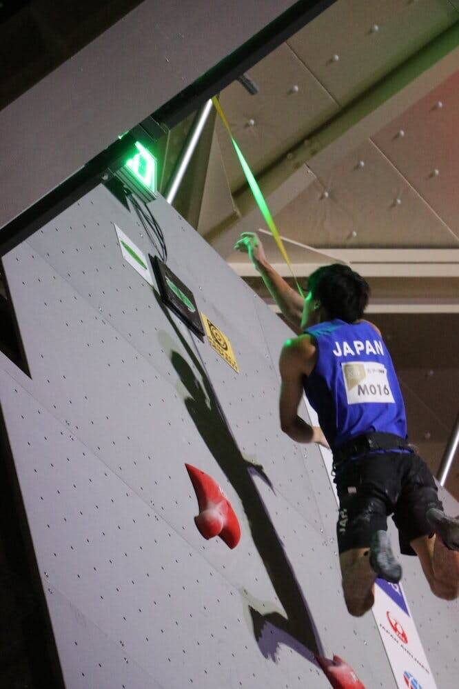 クライミング世界選手権スピードで男子はフォッサリ、女子はミロスラウが優勝