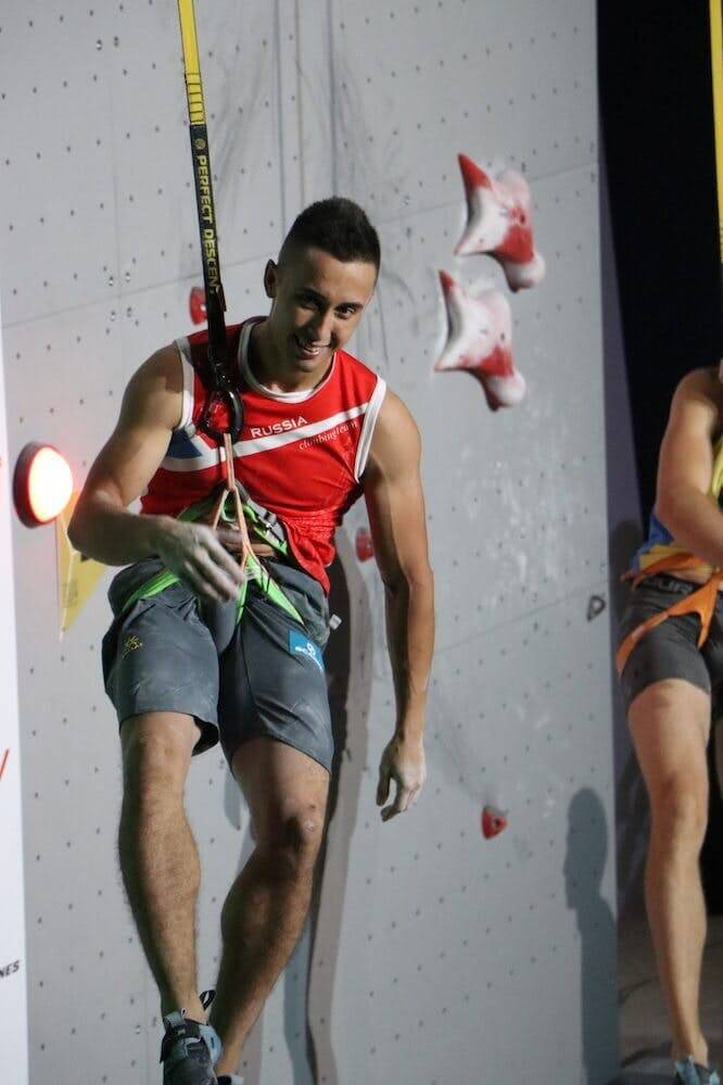 クライミング世界選手権スピードで男子はフォッサリ、女子はミロスラウが優勝