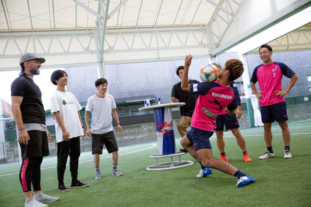 フリースタイラーVSプロサッカー選手 プライドをかけた名勝負動画、公開