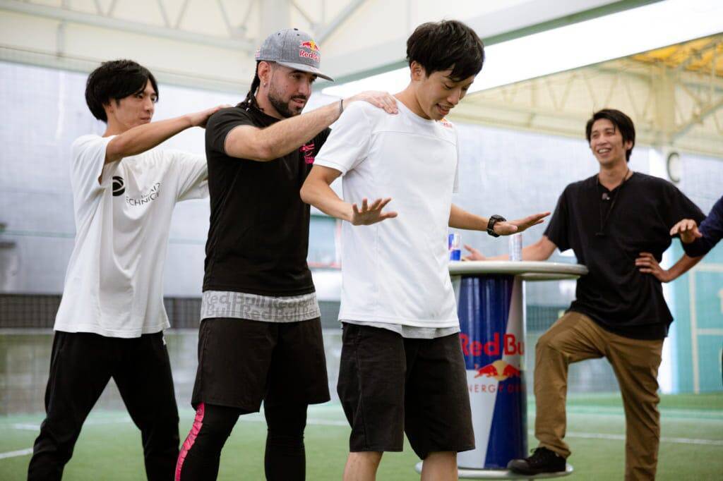 フリースタイラーVSプロサッカー選手 プライドをかけた名勝負動画、公開