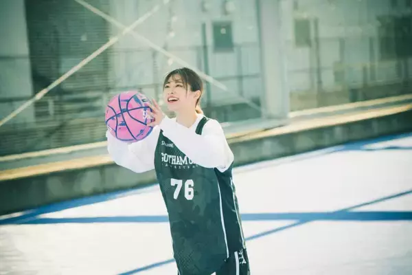 「ストリート感あるロンT×タンクトップの練習コーデ」の画像