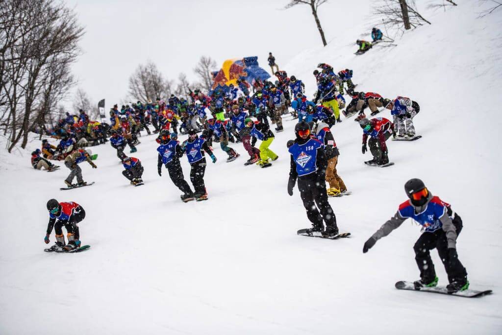 度胸と運 試しのダウンヒルレース Red Bull Snow Charge 参加者募集開始 19年12月28日 エキサイトニュース