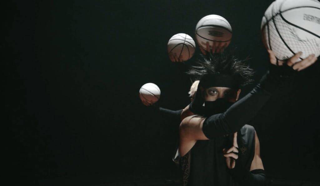 NINJA SKILL BALLERZの「バスケ×三味線×和太鼓」パフォーマンス動画が、公開後20日間で200万回再生を突破！