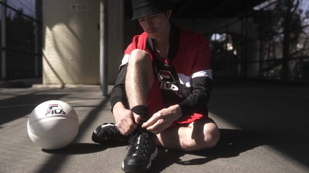 FILA BASKETBALL 　FREESTYLE BASKETBALLER「BUG⁉」とのコラボコレクションを発売