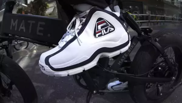 「FILA BASKETBALL 　FREESTYLE BASKETBALLER「BUG⁉」とのコラボコレクションを発売」の画像