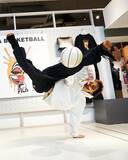 「FILA BASKETBALL 　FREESTYLE BASKETBALLER「BUG⁉」とのコラボコレクションを発売」の画像4