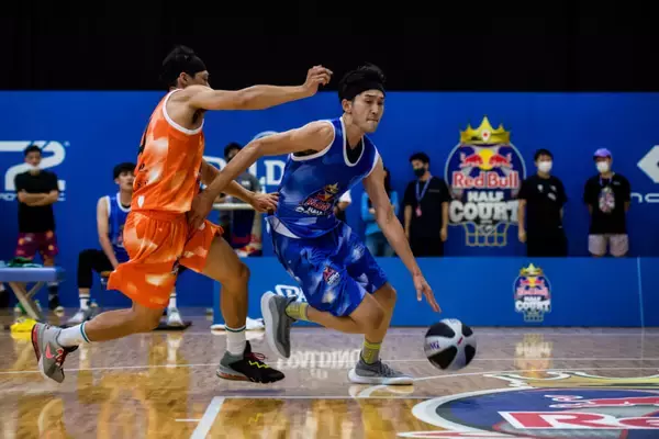 「世界規模で行われるストリートボールの祭典 Red Bull Half Court 2021。日本代表は『HIU ZEROCKETS』」の画像