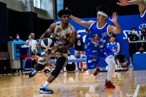 「世界規模で行われるストリートボールの祭典 Red Bull Half Court 2021。日本代表は『HIU ZEROCKETS』」の画像