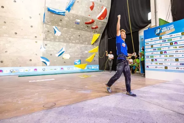 「樋口純裕が自身初のW杯初優勝！ 年間ランキングでは3位に ／ クライミングW杯2021」の画像