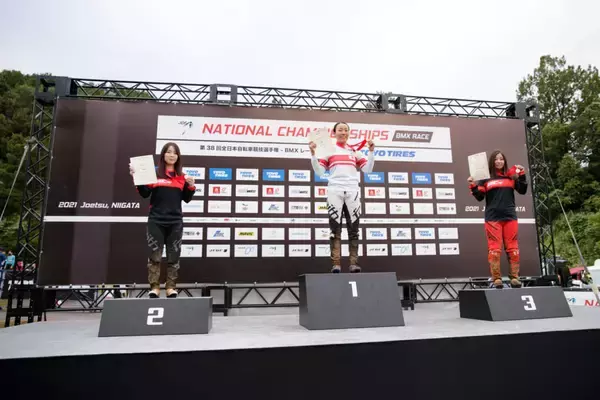 「大波乱の「2021年全日本選手権BMXレース」松下巽が3年ぶり2度目の優勝、酒井亜樹が初タイトル」の画像