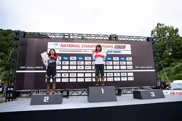 「大波乱の「2021年全日本選手権BMXレース」松下巽が3年ぶり2度目の優勝、酒井亜樹が初タイトル」の画像