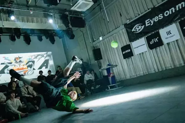 「フリースタイルフットボールのトッププレイヤー達が集結。「Eyes on me 2026」会場に満ちた熱気と主催者が語るショーケース」の画像