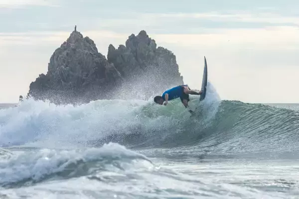 「QS6000「BILLABONG TAHARA PRO」開催！中塩佳那とCaleb Tancredが優勝」の画像