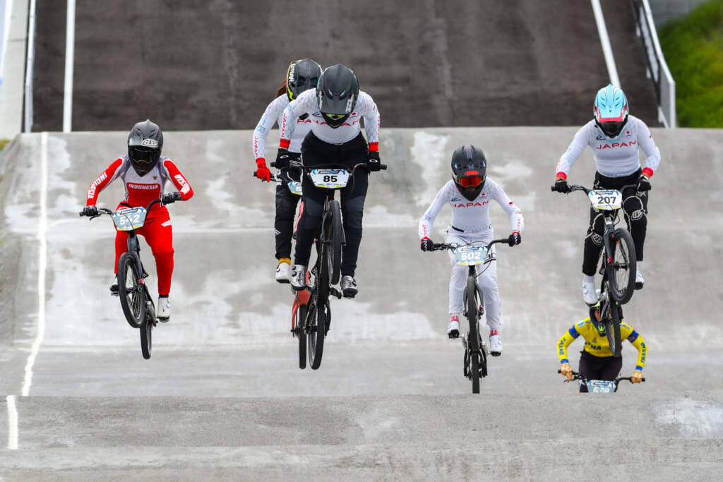 パリ五輪日本代表畠山紗英を筆頭に、日本チームが出場4カテゴリーにてタイトル獲得「TOYO TIRES presents 2025アジアBMXレーシング選手権」