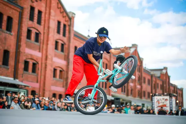 「横浜赤レンガ倉庫で世界最高峰のアーバンスポーツの戦いが繰り広げられた「YOKOHAMA URBAN SPORTS FESTIVAL ’25」〜DAY 2 アフターレポート〜」の画像