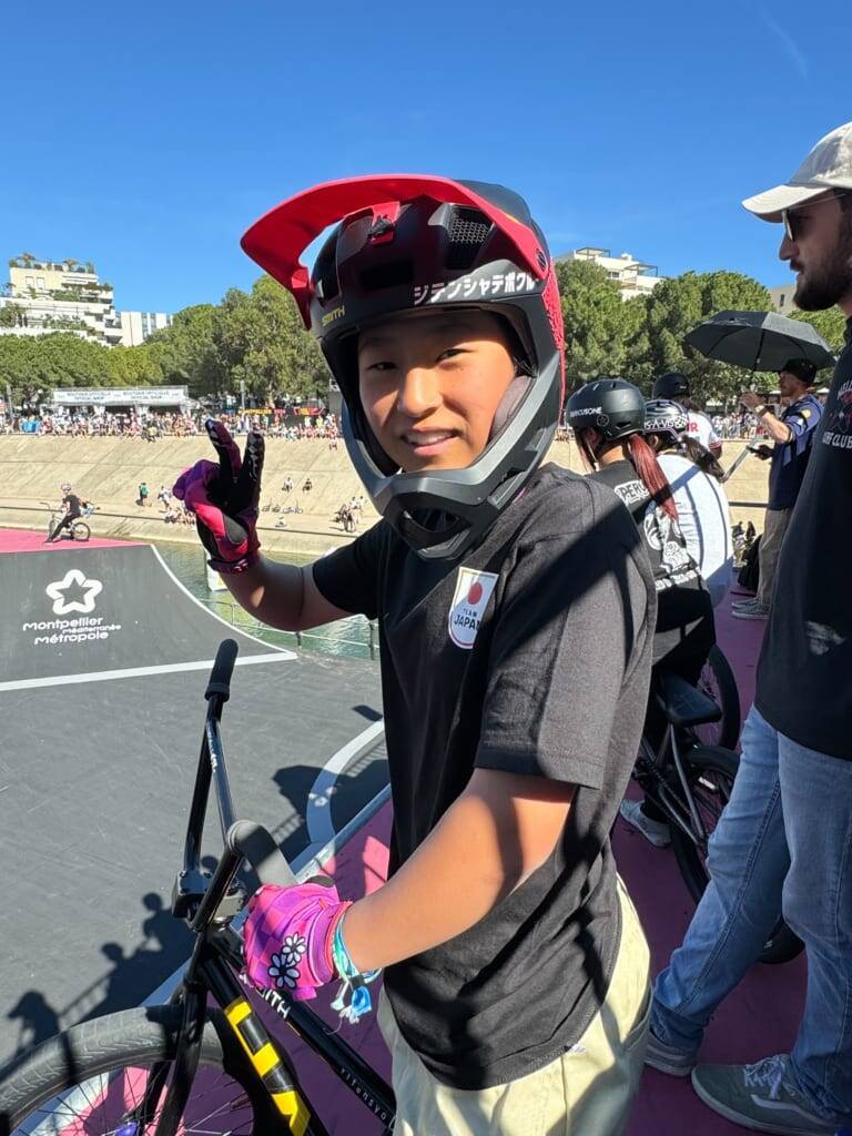 世界最高峰の舞台で最年少の快挙。小澤美晴が初ワールドカップで準優勝「FISE Montpellier 2024」BMXフリースタイル・パーク種目