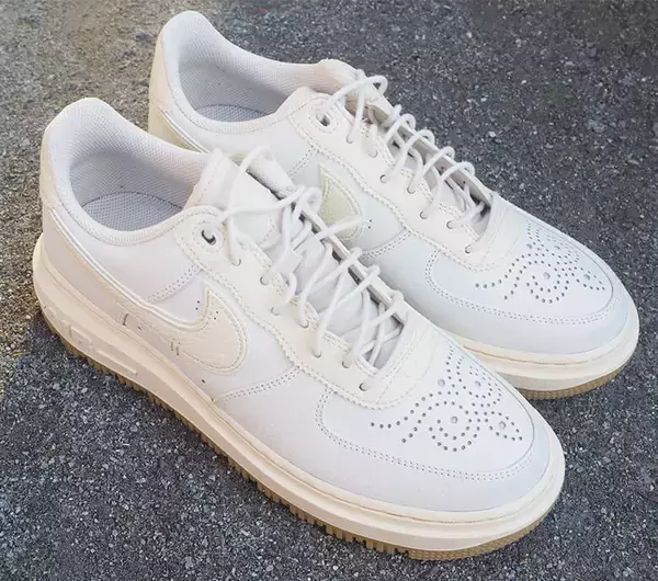 「祝・40周年！ ナイキ「エア フォース 1」の現在地を体現する注目モデル3選」の画像