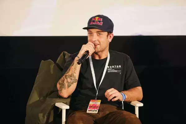 「Red BullとBurtonが2年の歳月をかけた長編スノーボードムービー『PAVED』のプレミア上映会が開催！」の画像