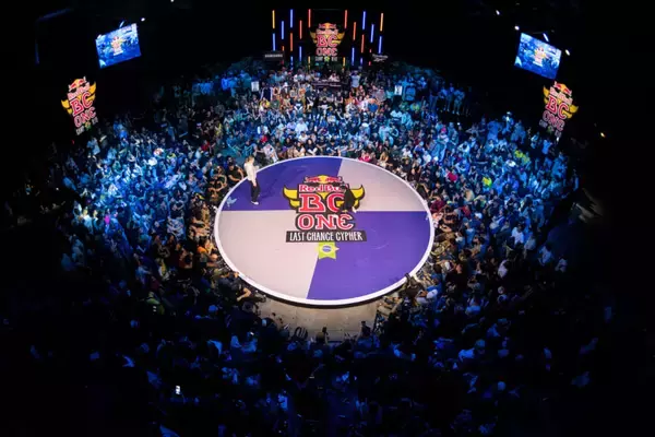 世界一への“ラストチャンス”を 懸けて、東京にブレイキンのファイナリストたち総勢52名が集結「Red Bull BC One Last Chance Cypher 2025」