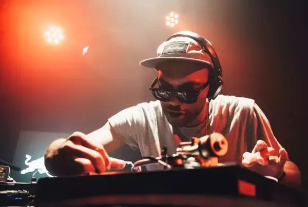 「世界一への“ラストチャンス”を 懸けて、東京にブレイキンのファイナリストたち総勢52名が集結「Red Bull BC One Last Chance Cypher 2025」」の画像