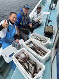 「【釣果速報】今、イサキが超積極的！神奈川県伝五郎丸で皆様70～90匹ゲット！猛暑到来前に美味しいイサキを獲りに行こう！」の画像3