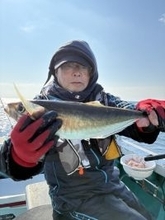 【釣果速報】和歌山県良栄丸で人気魚種マダイ・ハマチ・マアジを制覇！！船長の機転と手腕で一日大興奮の釣行に！