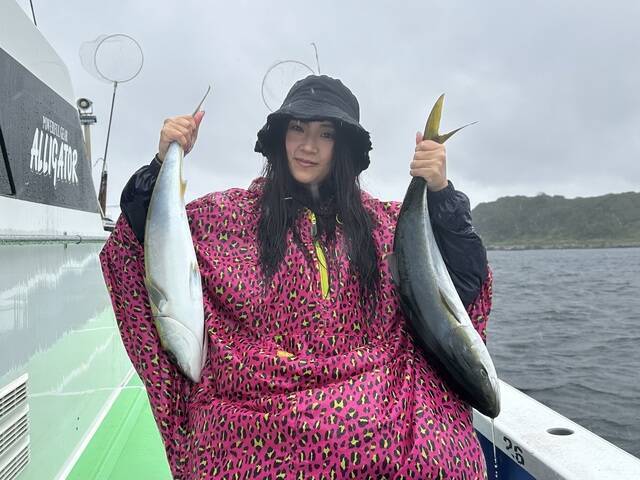 【釣果速報】神奈川県大松丸でワラサ全員ゲット＆4.00kgの大型出た！連日安打継続中の今が乗りドキ！