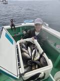 「【釣果速報】神奈川県瀬戸丸でイサキ一日好調！50匹前後の好釣果を出す釣り客多数！あなたも記録更新を狙ってみませんか？」の画像1