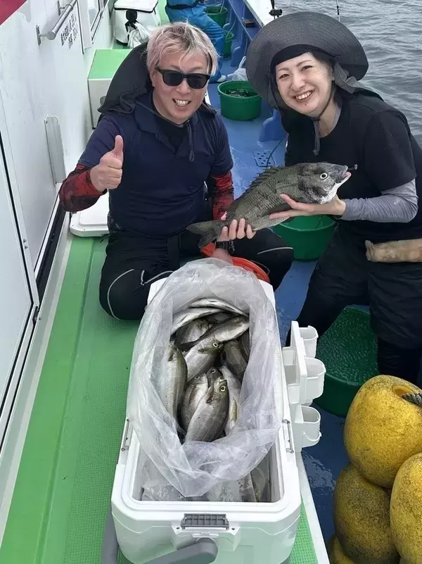 「【釣果速報】良型イサキがダブル＆トリプルで釣れまくり！数釣りを楽しむなら神奈川県大松丸に乗船を！」の画像