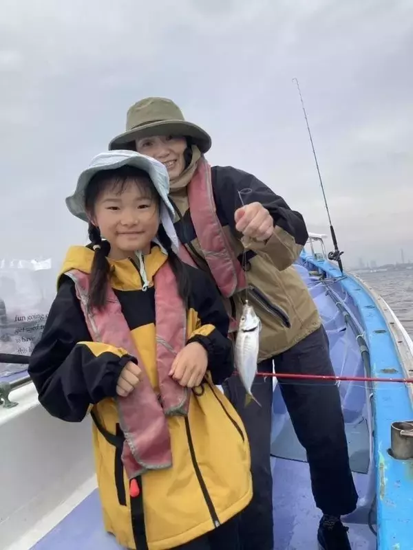 【釣果速報】東京都船宿まる八のアジの釣果がバズってる！竿頭100匹！釣れすぎて笑いが止まらない釣行を体験してみませんか？