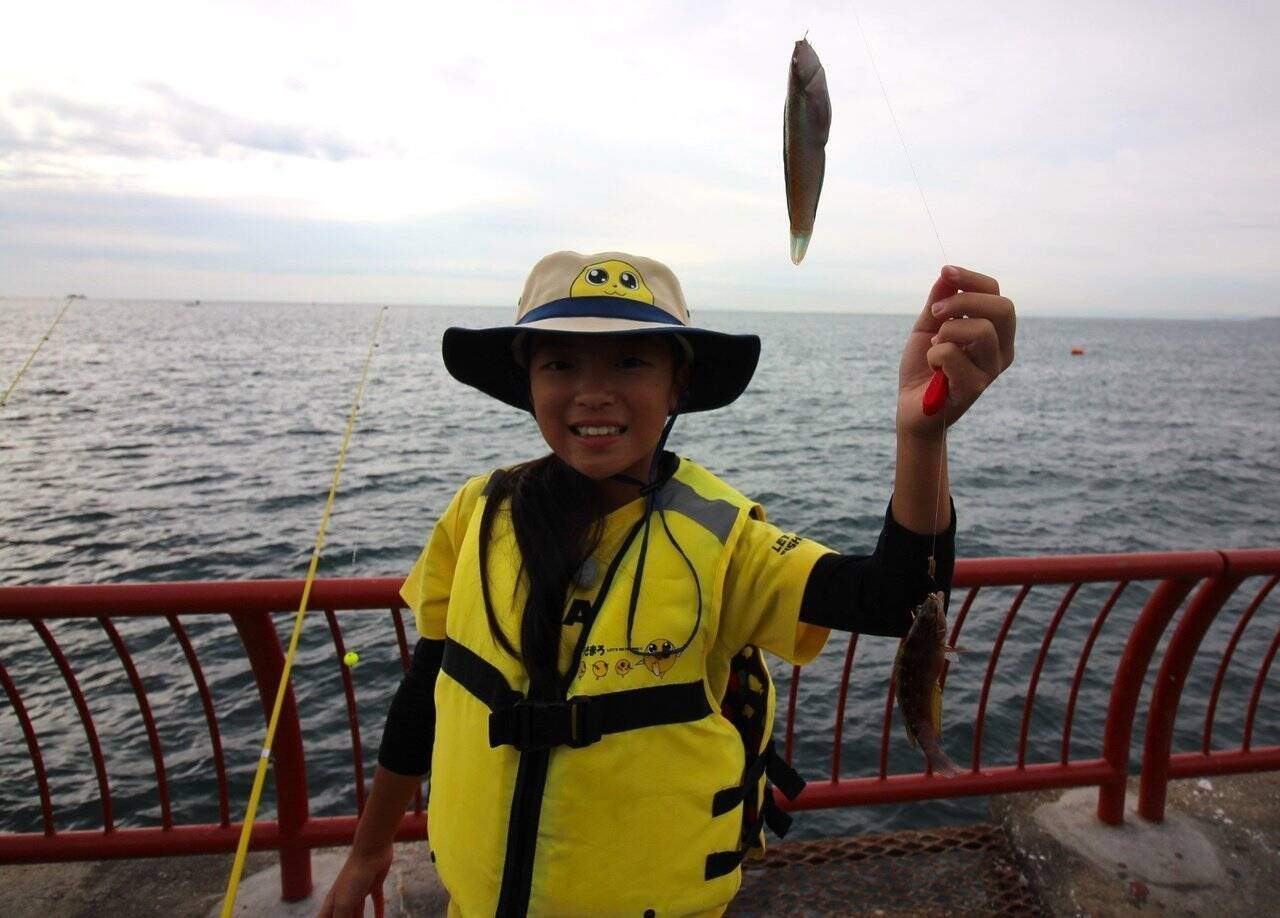 家族でいけばもっと楽しくなる海釣り公園。誰でも釣れるオススメの釣り方3選