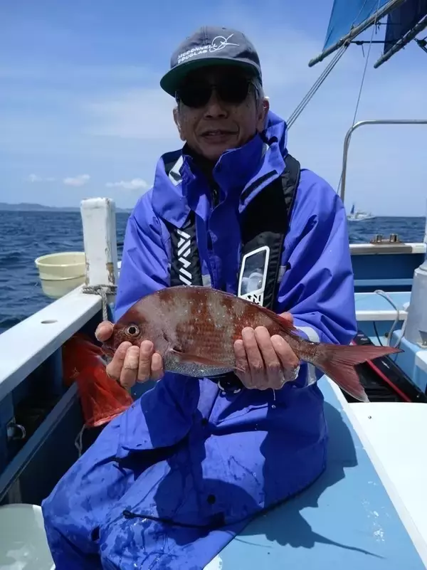 「【釣果速報】神奈川県佑幸丸でマダイ確保！当たり良く連続ヒット！記録狙いさん大注目の釣り船です！」の画像
