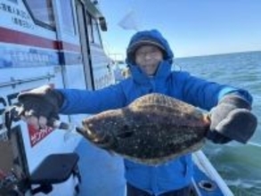 【釣果速報】千葉県優光丸で3kgオーバーのデカヒラメをゲット！大きさも質も大満足の釣行に出かけよう！