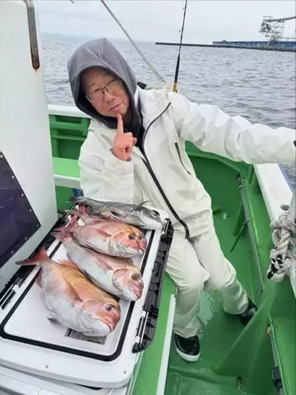 【釣果速報】神奈川県網屋丸でマダイ・イナダ・クロダイ・ハナダイと人気魚種続々ゲット！いろいろな魚との出会いを楽しみたい人は即予約を！
