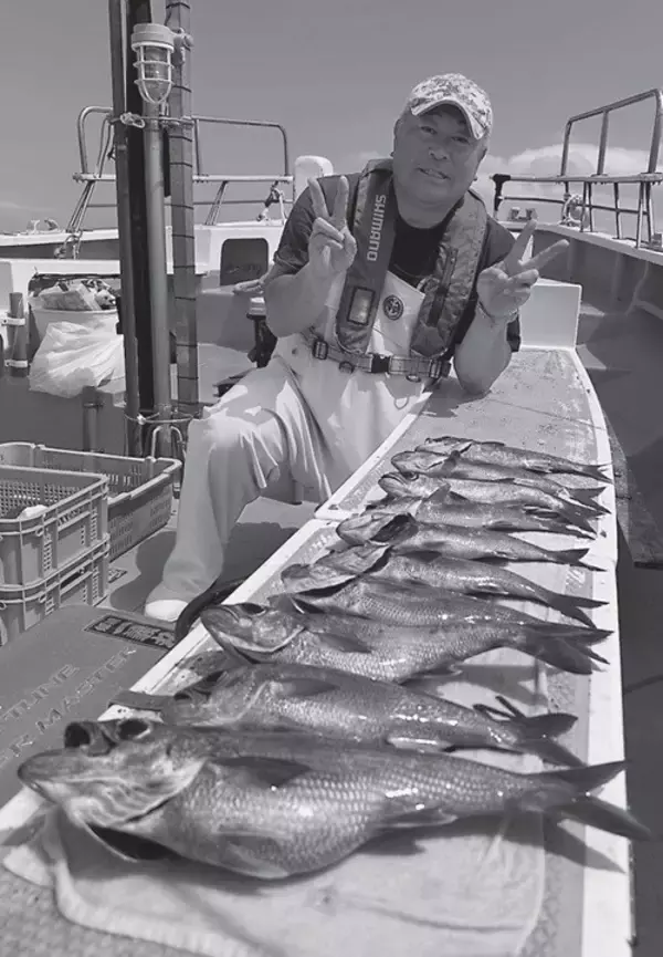 何が釣れるかお楽しみ　クロムツのツ抜け達成