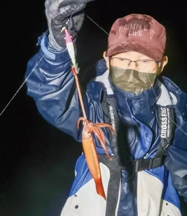 「ファン待望の好シーズン　沼津沖の夜ムギイカ好発進」の画像