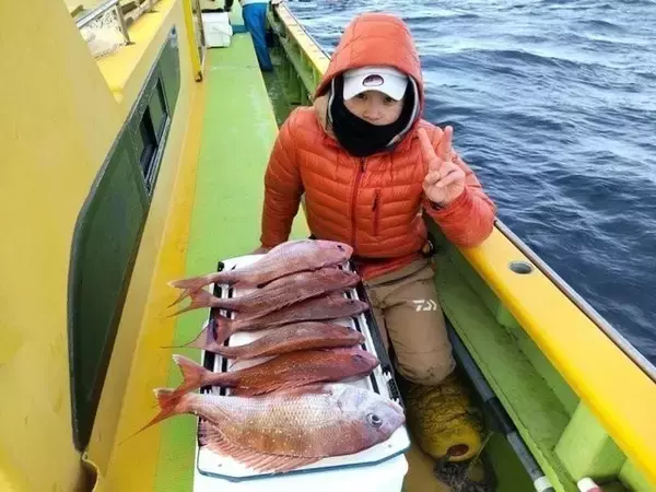 【釣果速報】マダイ・イナダ・クロダイをGET！マダイ竿頭8匹！神奈川県鴨下丸kawanaの釣り物はどれも美味と大好評！