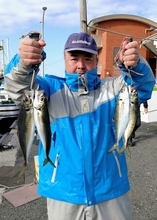 【釣果速報】神奈川県愛正丸で40cmのデカアジをキャッチ！おいしい魚を超新鮮な状態で食べられるのは釣り人の特権です！