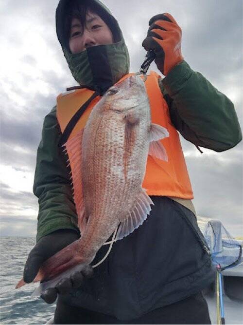 釣果速報 最大62cmの巨大マダイをゲット 福島県ジガーズはゲストも多彩でワクワクの釣行になること間違いなし 22年12月7日 エキサイトニュース