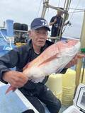「【釣果速報】茨城県幸栄丸で4.50kgのど迫力マダイをキャッチ！！週末は大物マダイを捕まえに行きませんか？」の画像3
