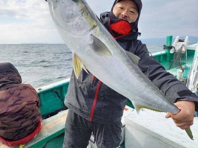 【釣果速報】和歌山県大南荘勝丸でヒラメ好調！90cmのイナダも上がる！人気魚種とたくさん出会える釣行はいつも大好評！
