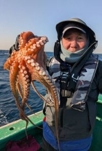 【釣果速報】茨城県長岡丸で最大5.90kgのマダコを筆頭に大物炸裂！今後も右肩上がりに釣果が上向く見込み！このビッグウェーブ、乗るっきゃない！