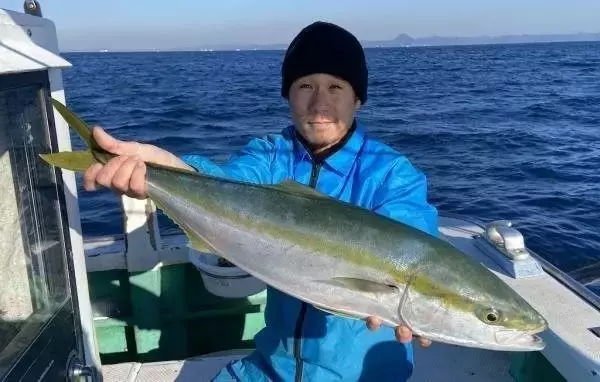 「【釣果速報】神奈川県あまさけや丸でワラサ・マトウダイ・クロアナゴ・アジ・カワハギと人気魚種続々ゲット！いろいろな魚との出会いを楽しみたい人は即予約を！」の画像