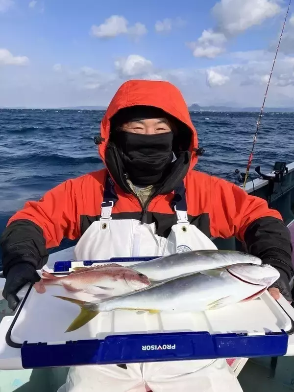 「【釣果速報】神奈川県正海丸で人気のマダイとイナダ好調！好調な今、絶対乗るべき！」の画像