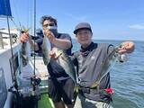 「【釣果速報】神奈川県政信丸でアジが絶好調！TOP93匹！今後の釣行も期待大！」の画像1