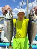 「【釣果速報】千葉県勘次郎丸でアジ釣れる！型揃いに特大まじり！極上アジを自分の手で釣って召し上がれ！」の画像1