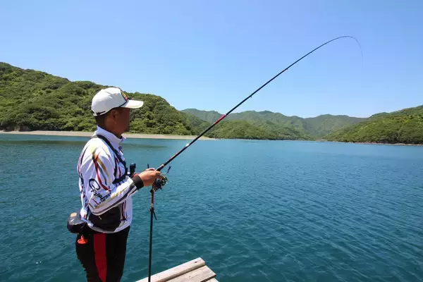 「春～初夏の大型アオリイカへの近道。酒本直樹流「筏ヤエン釣法」のイロハを紹介」の画像